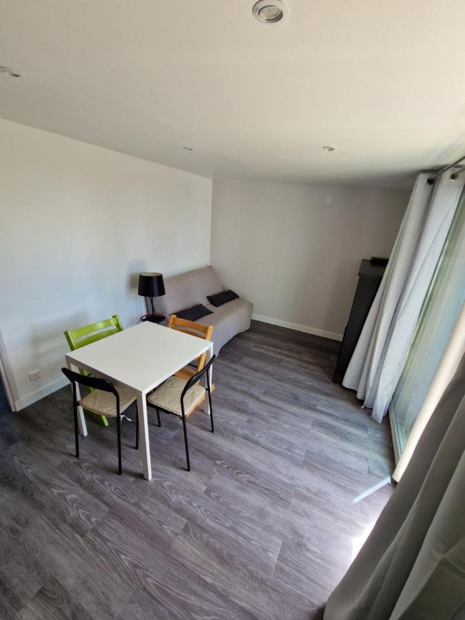 Appartement 2 Pieces Renove Avec Acces Piscine Peymeinade Eksteriør billede